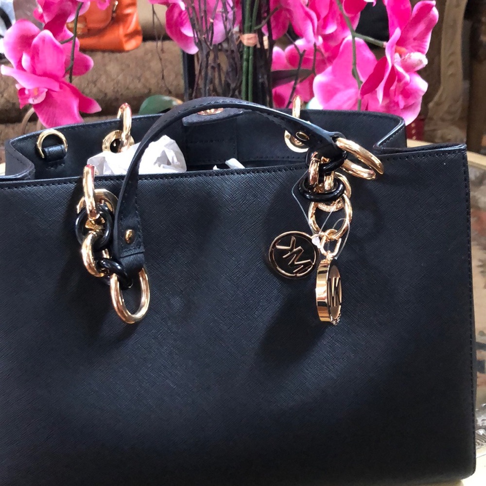 Michael Kors mid Satchel Leather